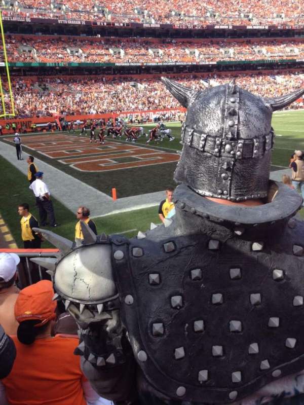 Huntington Bank Field, section: 102, row: 6, seat: 9