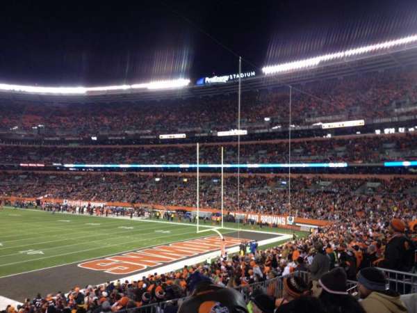 Huntington Bank Field, section: 117, row: 27, seat: 8