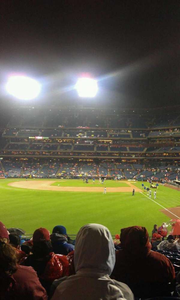 Citizens Bank Park, section: 142, row: 23, seat: 7