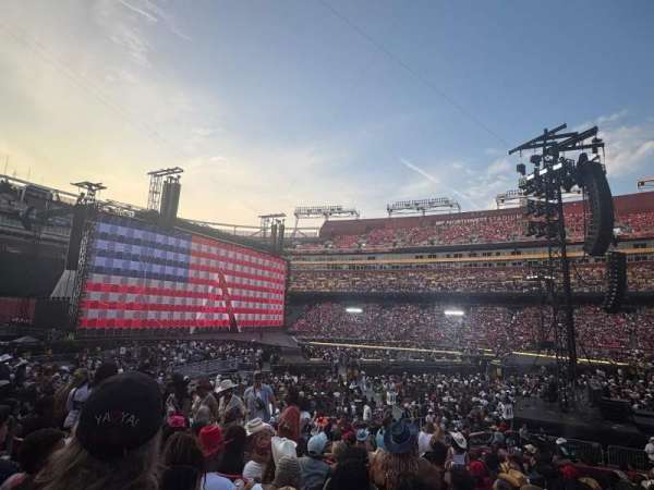 Northwest Stadium, section: 141, row: 19, seat: 16