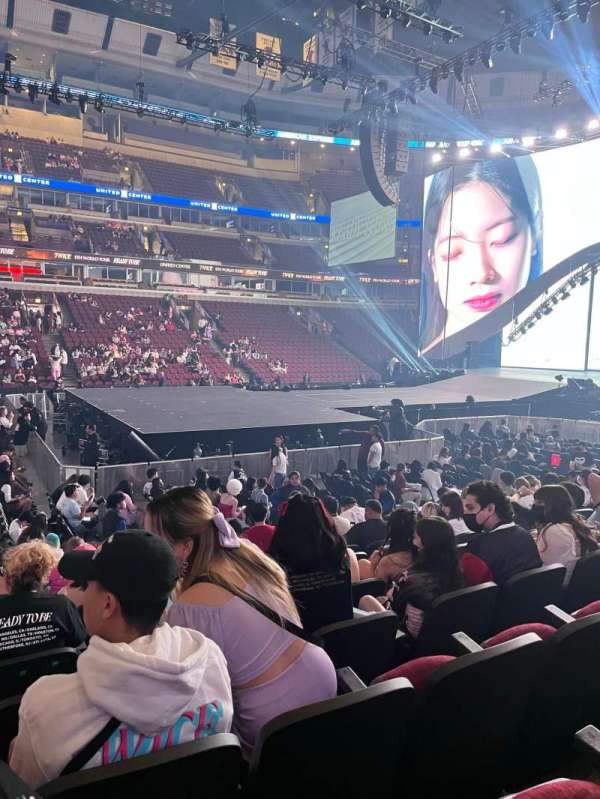 United Center, section: 101, row: 10, seat: 9