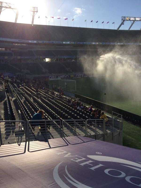 Camping World Stadium, section: 117, row: Q, seat: 7