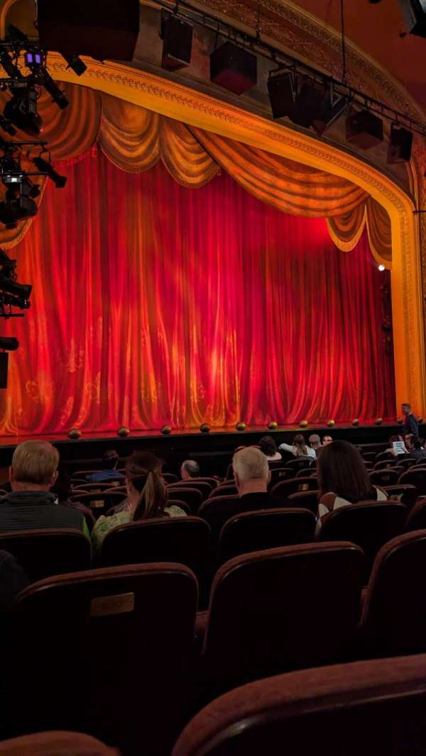 Todd Haimes Theatre, section: Orchestra L, row: K, seat: 13