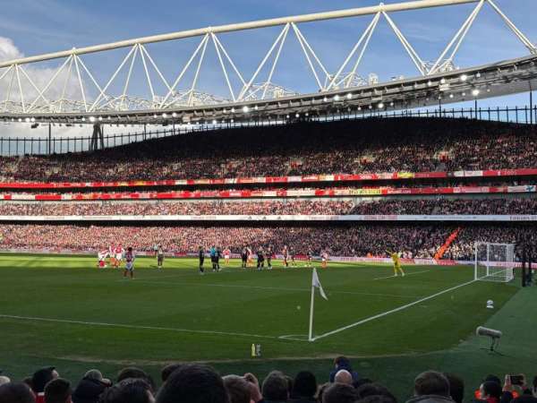 Emirates Stadium, section: 28, row: 9, seat: 893