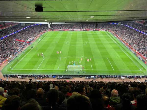 Emirates Stadium, section: 123, row: 33, seat: 905