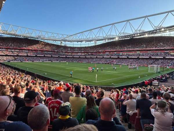 Emirates Stadium, section: 12, row: 19, seat: 374