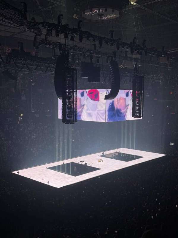 Moda Center, section: 205, row: N