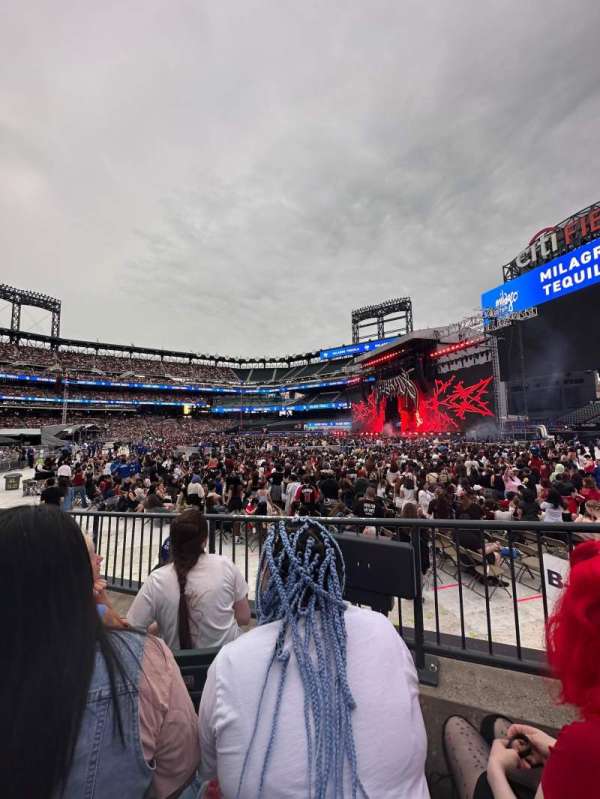 Citi Field, section: 106, row: 7, seat: 5