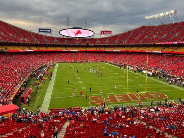 Arrowhead Stadium, section: 215, row: 5, seat: 19