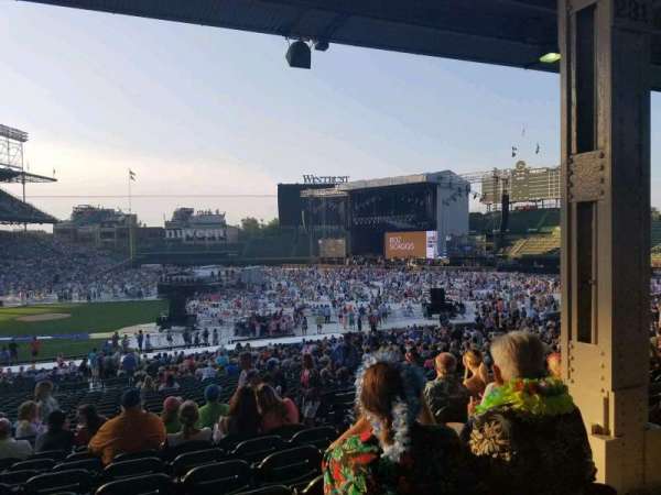 Wrigley Field, section: 225, row: 9, seat: 19