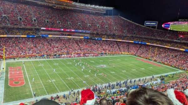 Arrowhead Stadium, section: 305, row: 12, seat: 17