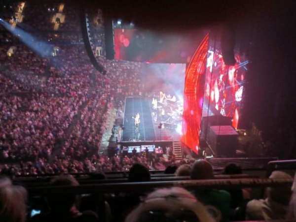 Rogers Arena, section: 306, row: 5, seat: 101