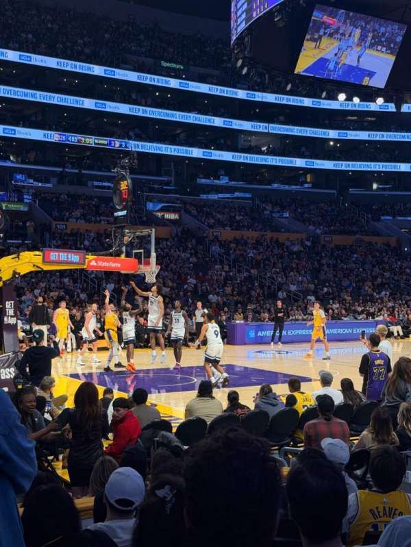 Crypto.com Arena, section: 113, row: 7, seat: 8