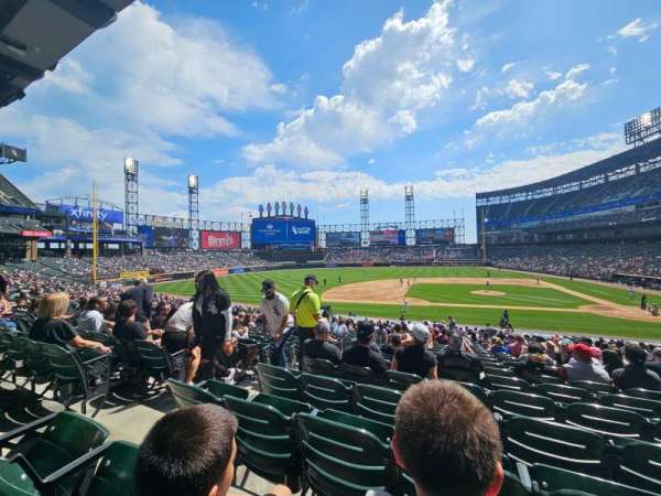 Rate Field, section: 139, row: 32, seat: 7