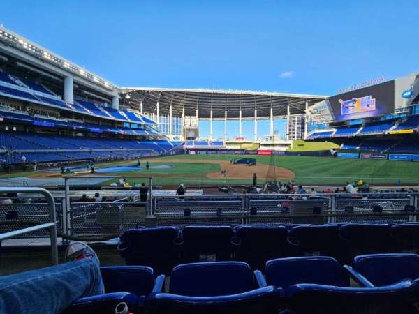 LoanDepot Park, section: 8, row: 3, seat: 22