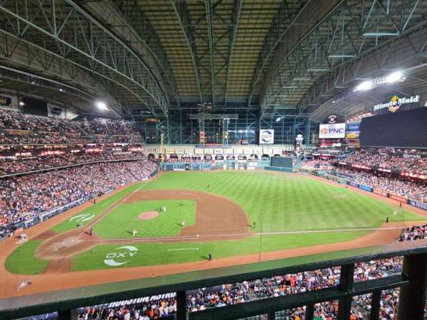 Daikin Park, section: 325, row: 1, seat: 17