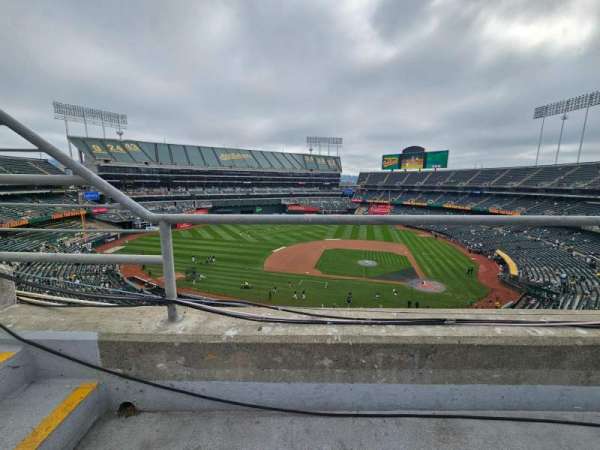 Oakland Coliseum, section: 321, row: 1, seat: 21