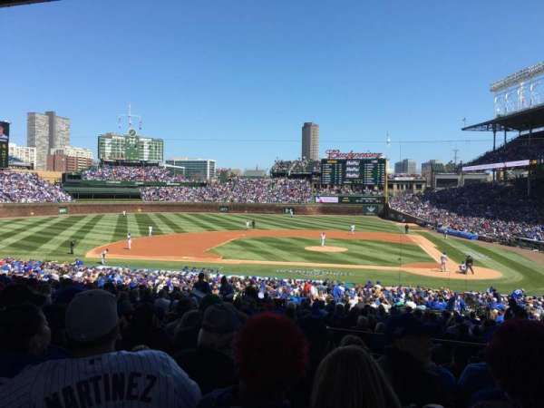 Wrigley field, section: 213, row: 8, seat: 12