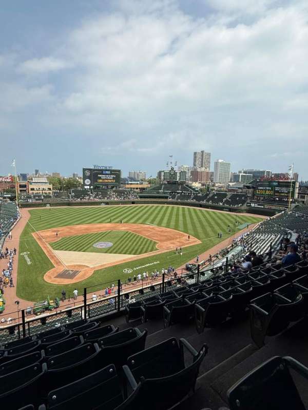 Wrigley Field, section: 320R, row: 7, seat: 12