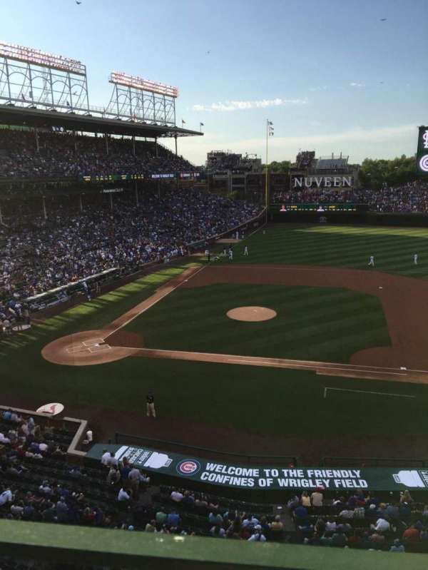 Wrigley Field, section: 324R, row: 1, seat: 6