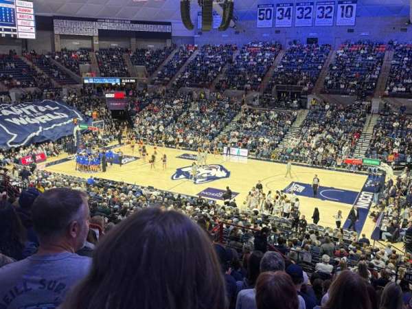 Harry A. Gampel Pavilion, section: 218, row: R, seat: 12