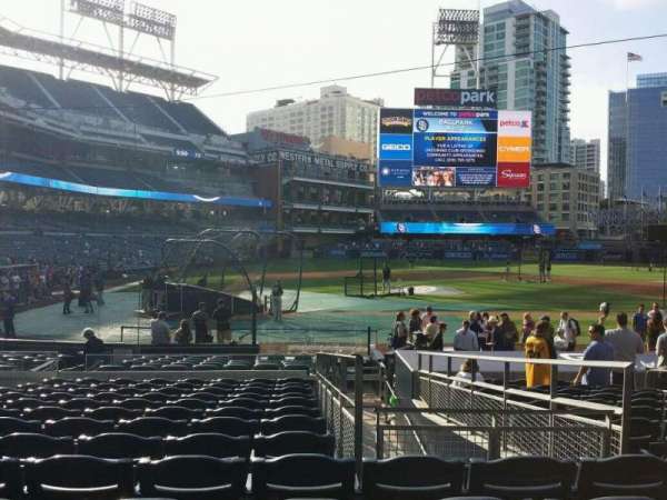 Petco Park, section: 105, row: 20, seat: 8