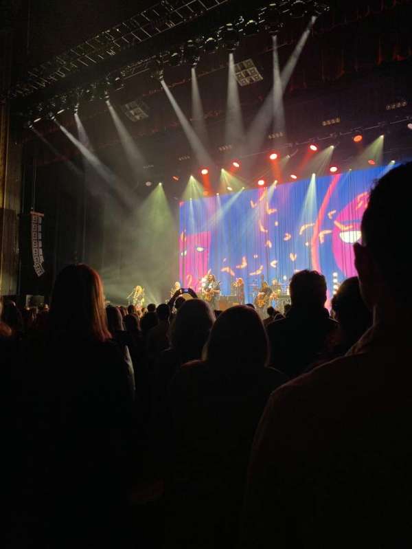 Chicago Theatre, section: MNFL3R, row: LL, seat: 314