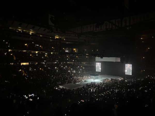 United center, section: 204, row: 4, seat: 15