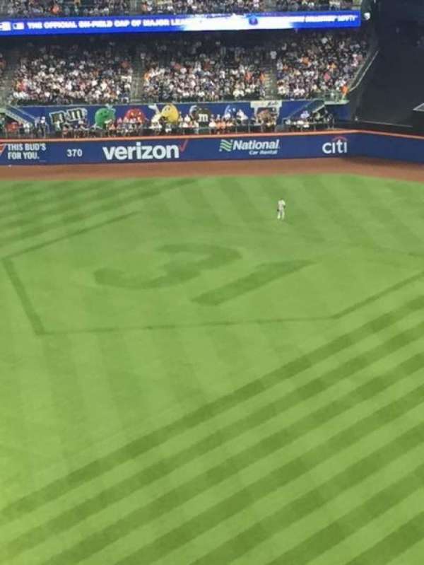 Citi Field, section: 506, row: 17, seat: 11