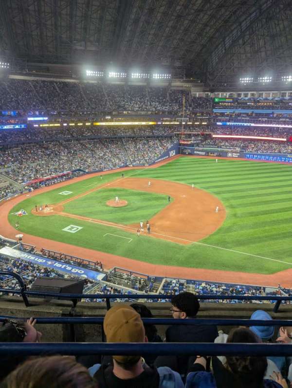 Rogers Centre, section: 515, row: 4, seat: 16