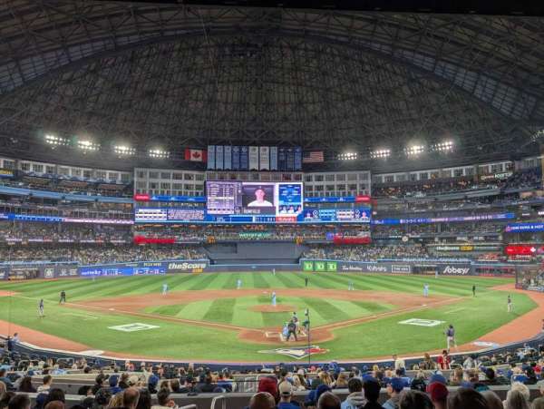 Rogers Centre, section: 124, row: 10, seat: 15