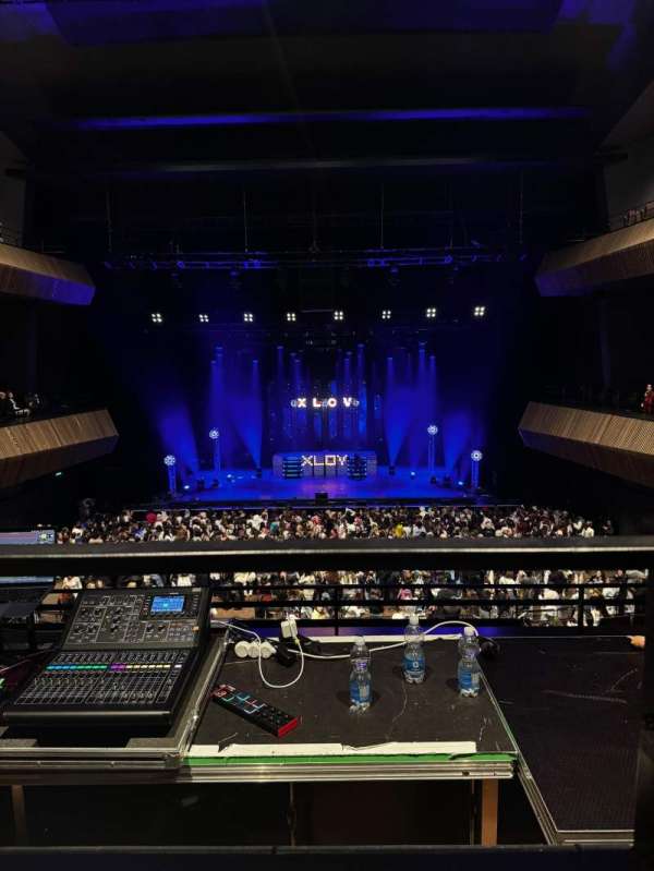 Salle Pleyel, section: 1er Balcon Pair, row: D, seat: 204