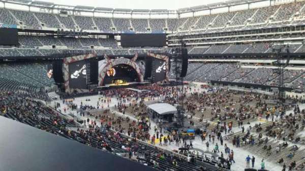 MetLife Stadium, section: 233, row: 1, seat: 6