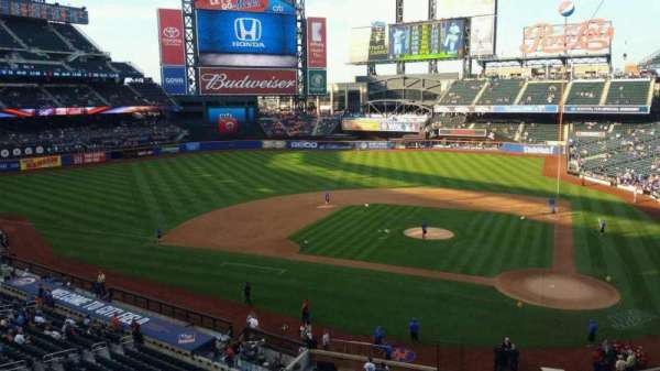 Citi Field, section: 323, row: 1, seat: 12