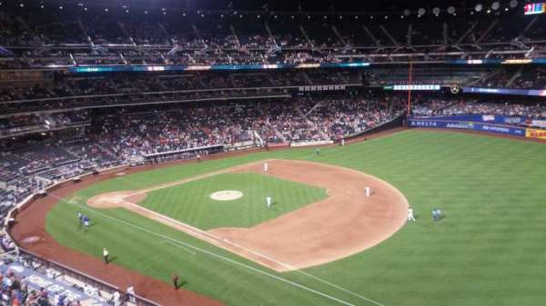Citi Field, section: 404, row: 1, seat: 19