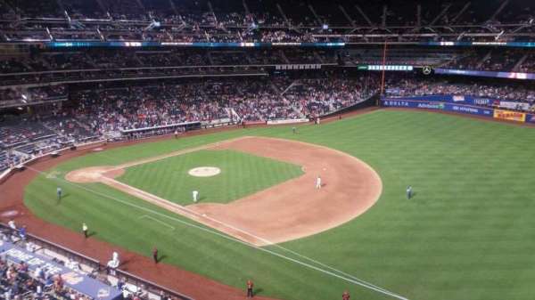 Citi Field, section: 404, row: 1, seat: 18