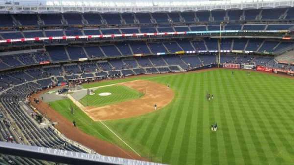 Yankee Stadium, section: 409, row: 1, seat: 2