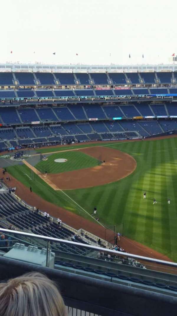 Yankee Stadium, section: 409, row: 2, seat: 7