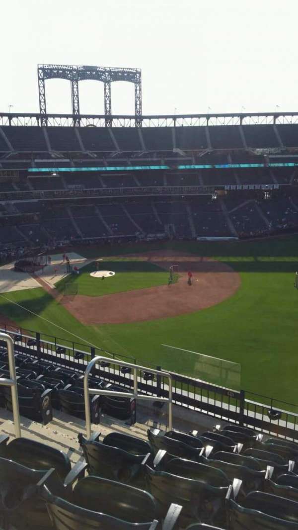 Citi Field, section: 401, row: 7, seat: 4