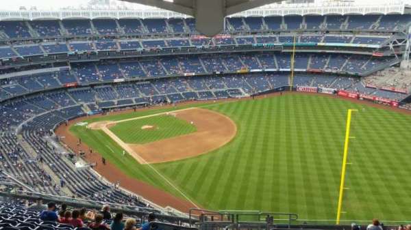 Yankee Stadium, section: 409, row: 14, seat: 1