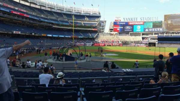 Yankee Stadium, section: 117B, row: 7, seat: 9