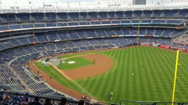 Yankee Stadium, section: 409, row: 11, seat: 3