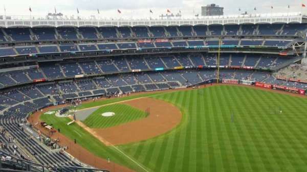 Yankee Stadium, section: 409, row: 11, seat: 13