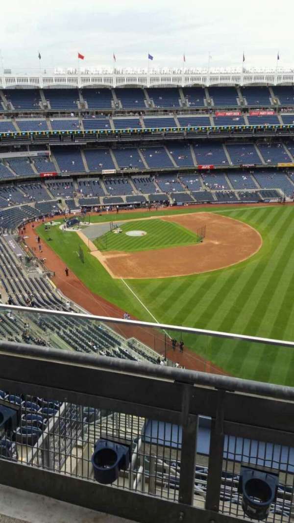 Yankee Stadium, section: 408, row: 2, seat: 11
