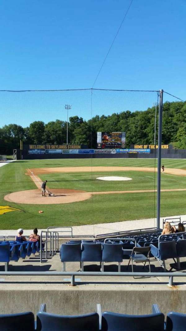 Skylands Stadium, section: DD, row: 11, seat: 5