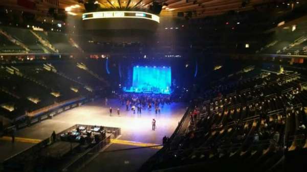 Madison Square Garden, section: 206, row: 2, seat: 6