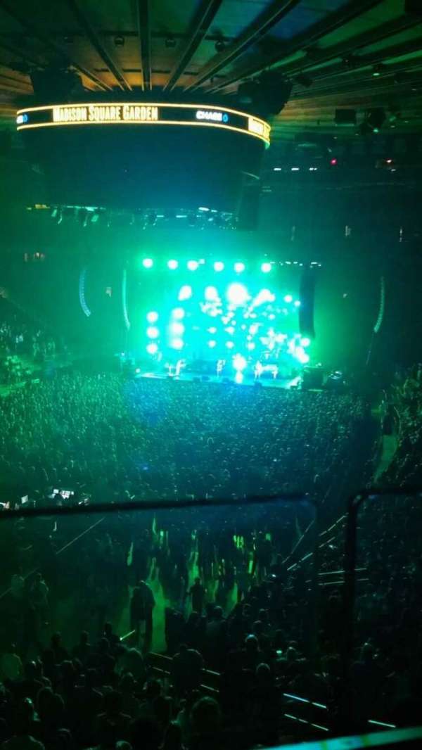 Madison Square Garden, section: 206, row: 1, seat: 3