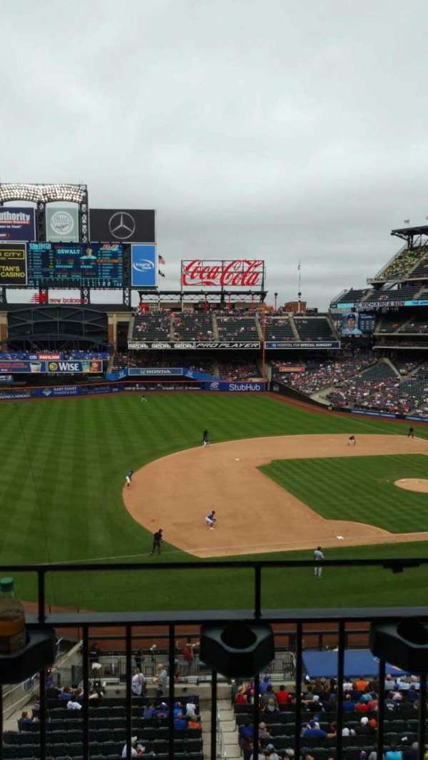 Citi Field, section: 328, row: 2, seat: 17