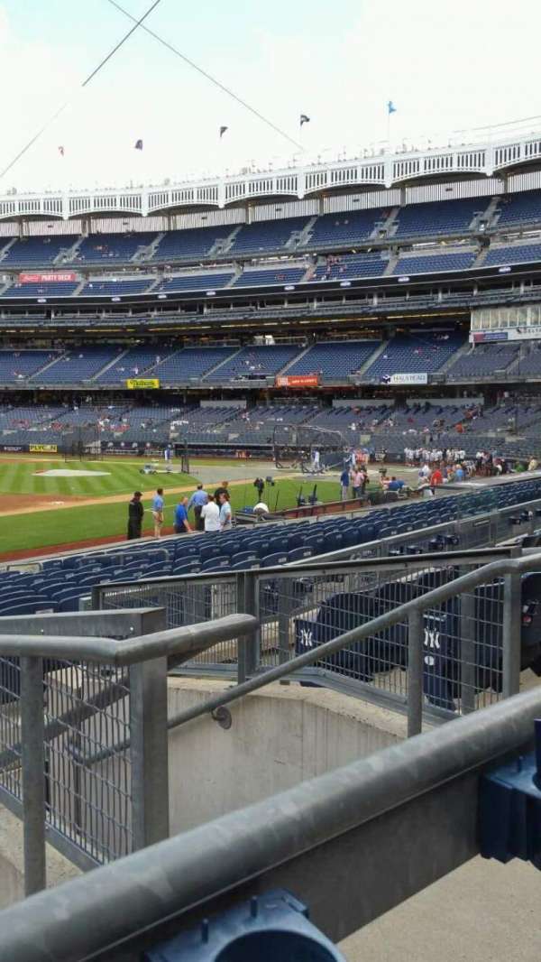 Yankee Stadium, section: 127B, row: 5, seat: 3