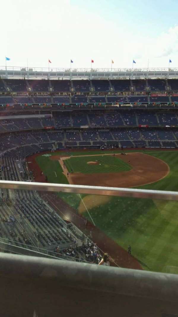 Yankee Stadium, section: 407B, row: 1, seat: 19
